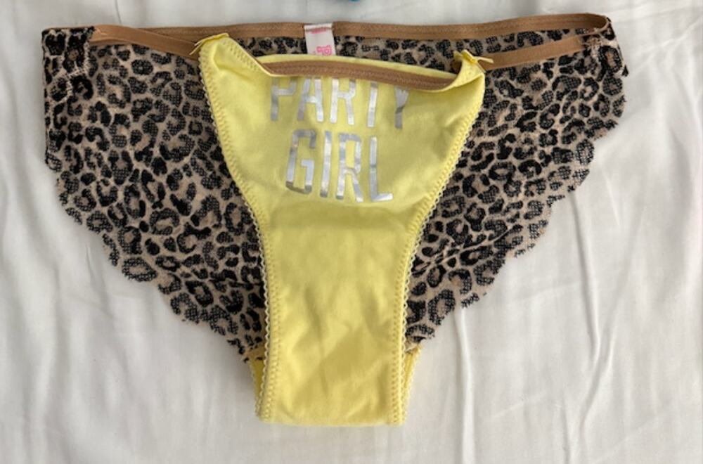 NWOT VS PINK Lace Back Bikini Party Girl Leopard Yellow XS 2012
